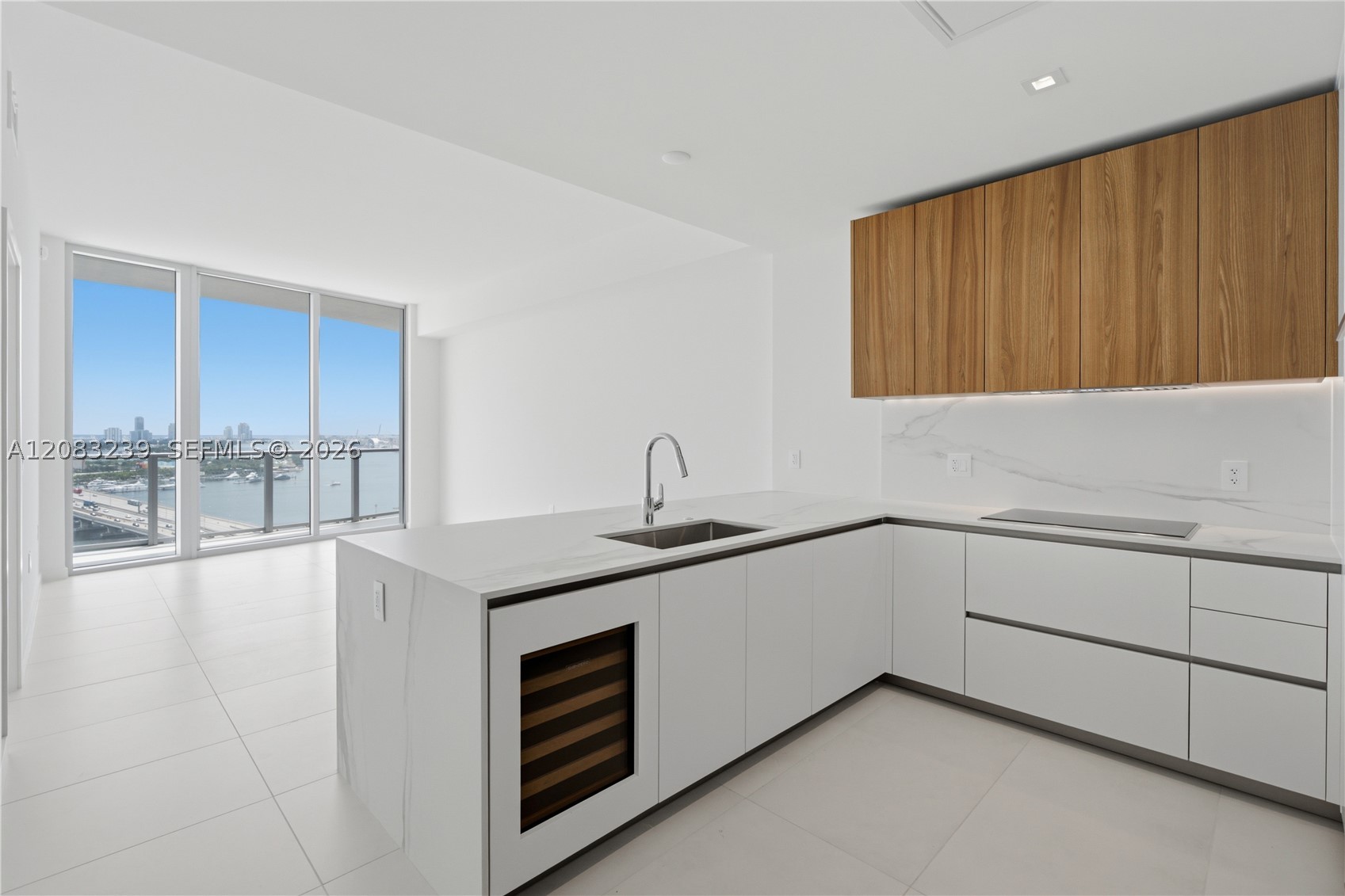 1400 Biscayne Blvd 2104 Property Photo 2