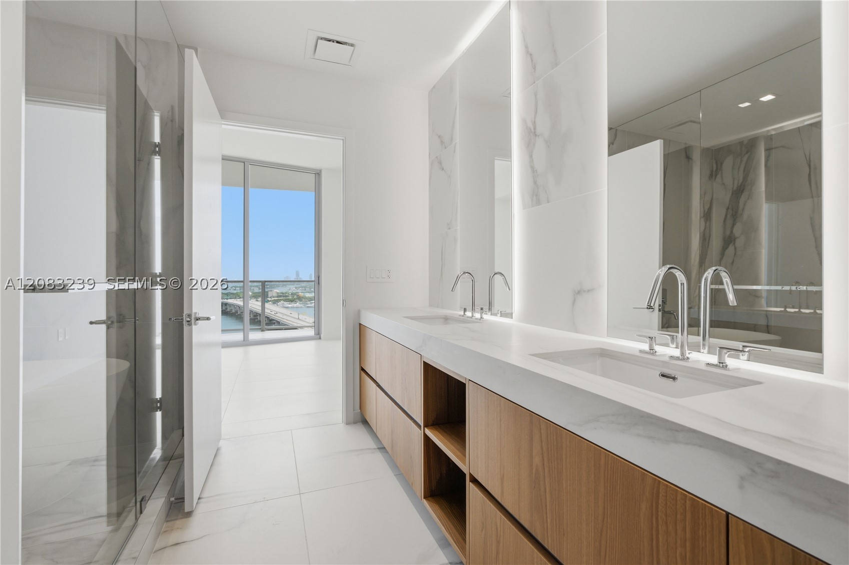 1400 Biscayne Blvd 2104 Property Photo 13