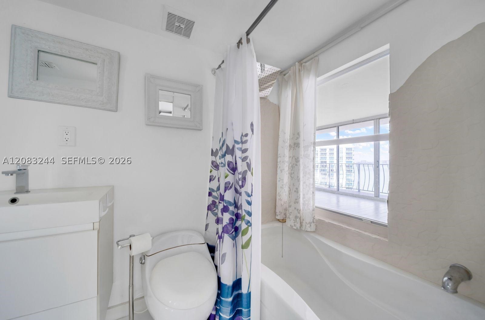 7601 E Treasure Dr 2016 Property Photo 26