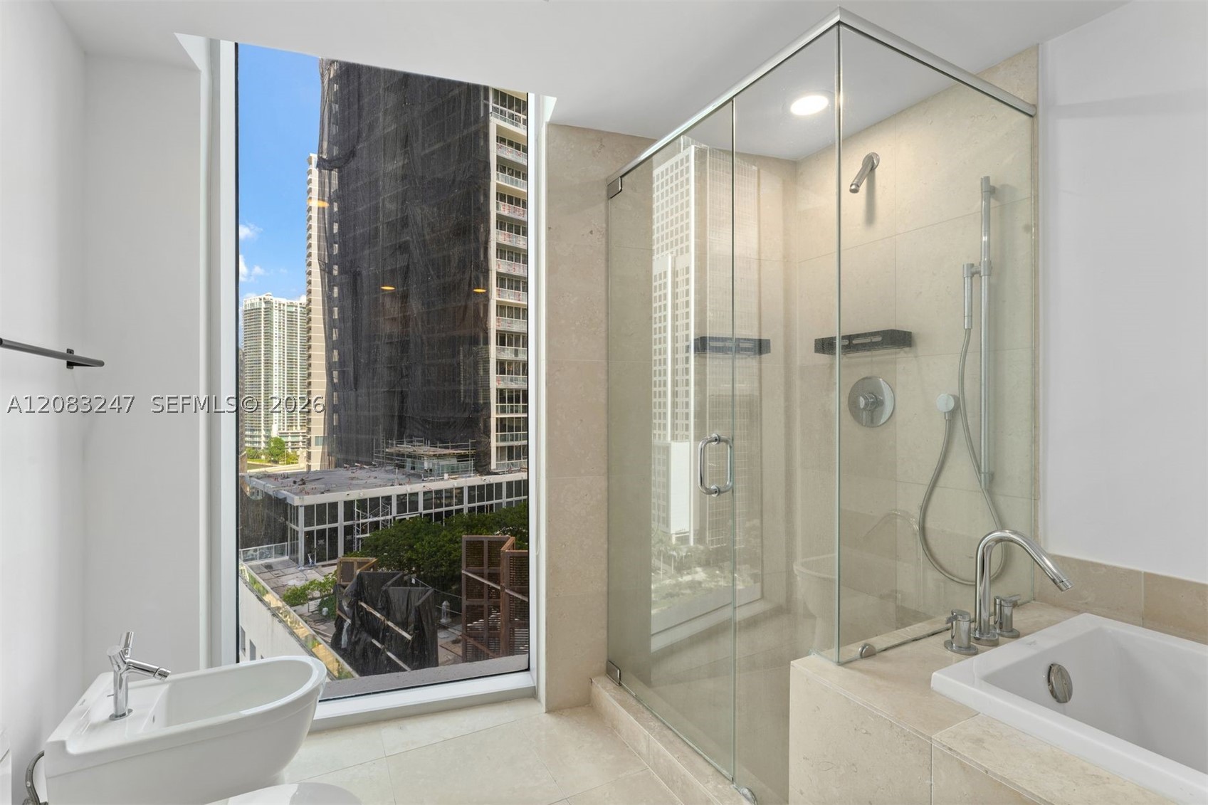 495 Brickell Ave 1811 Property Photo 11