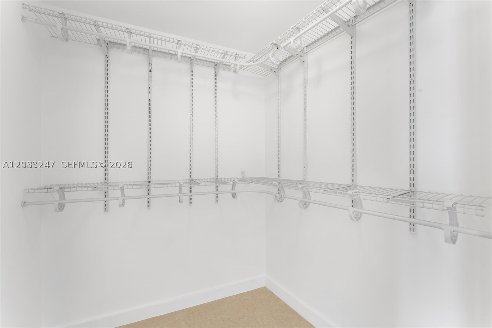 495 Brickell Ave 1811 Property Photo 12