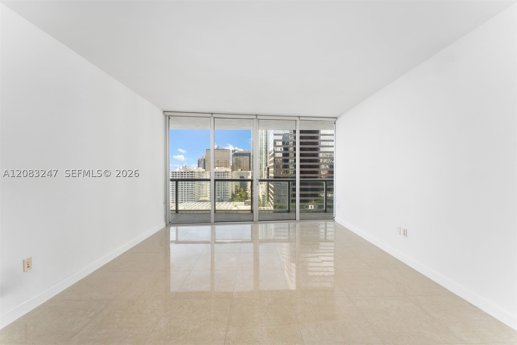 495 Brickell Ave 1811 Property Photo 20