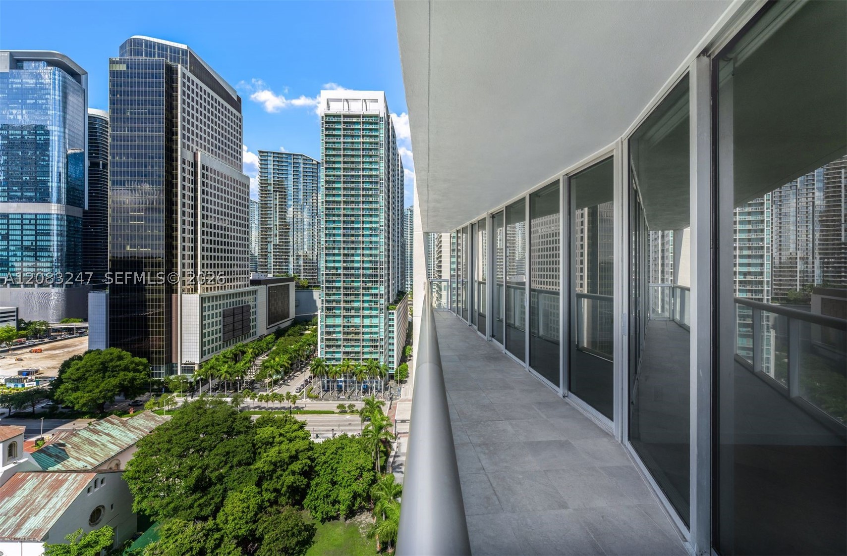 495 Brickell Ave 1811 Property Photo 29