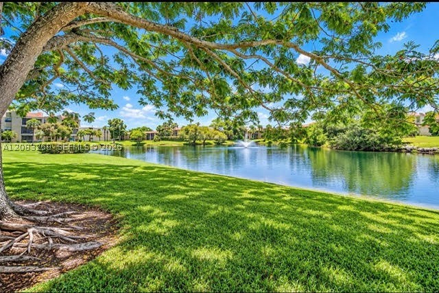 220 Lakeview Dr 101 Property Photo 4