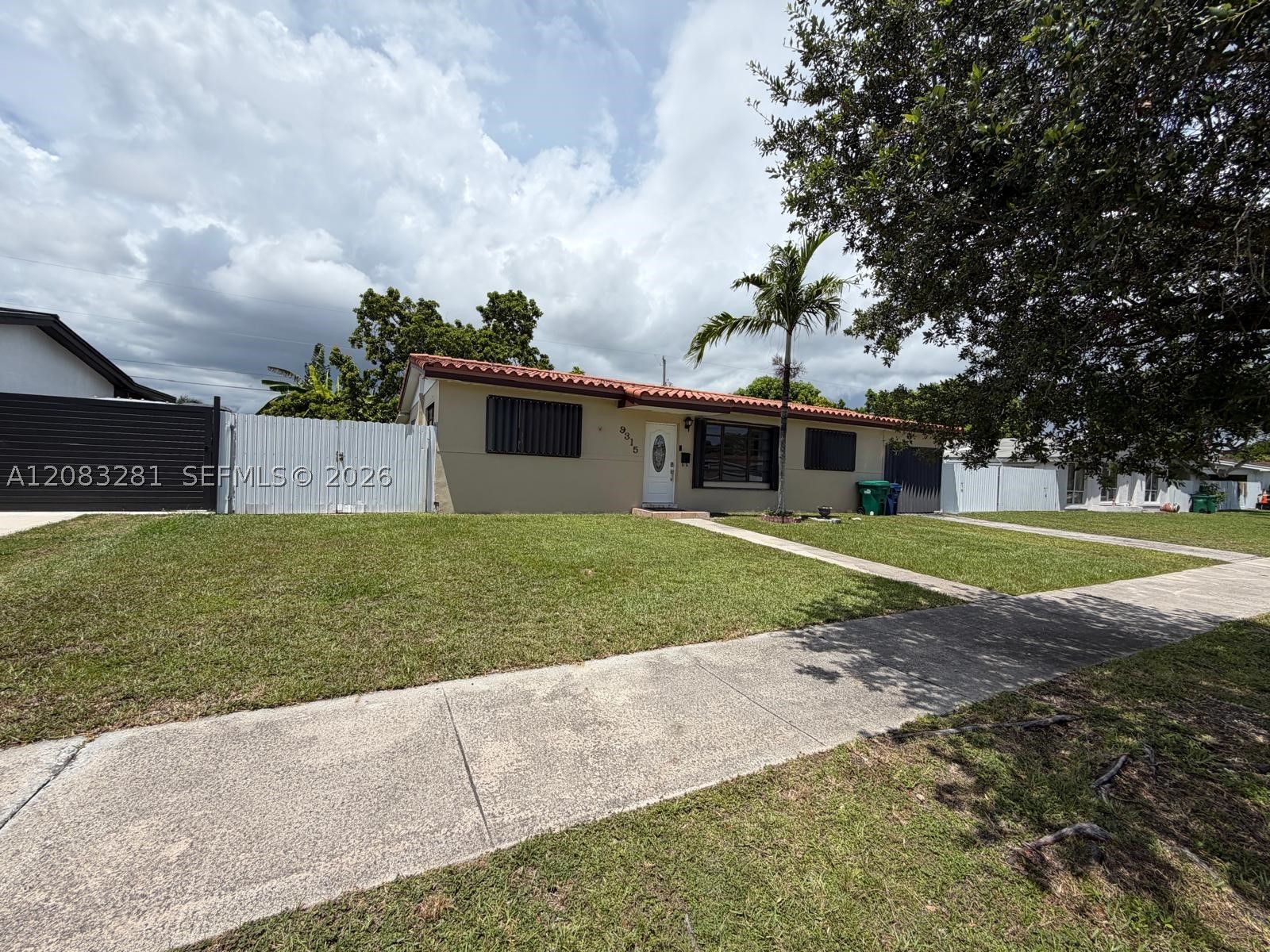 9315 Jamaica Dr Property Photo 1