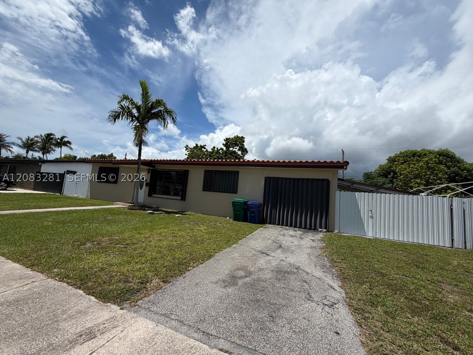 9315 Jamaica Dr Property Photo 3