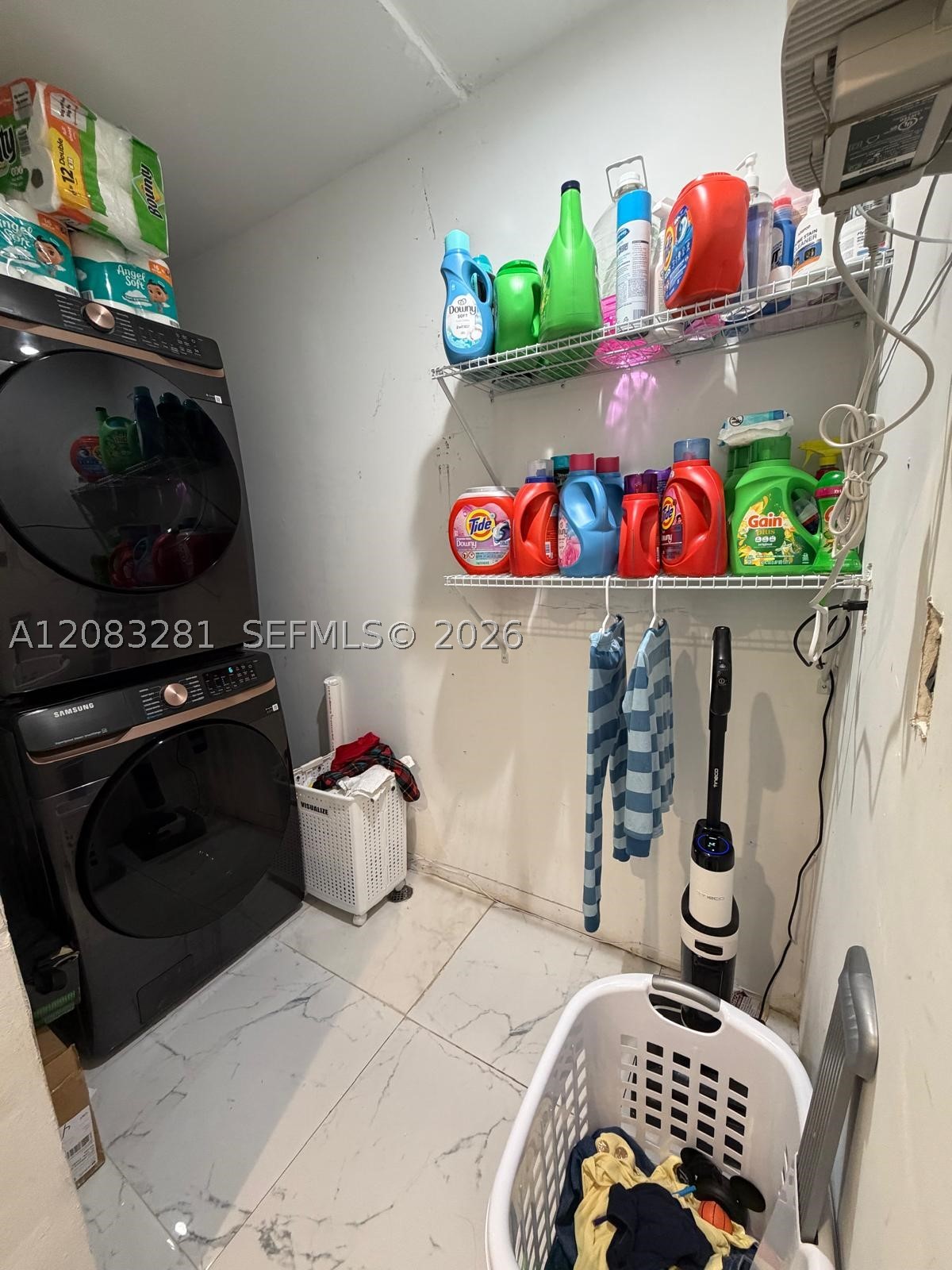 9315 Jamaica Dr Property Photo 11