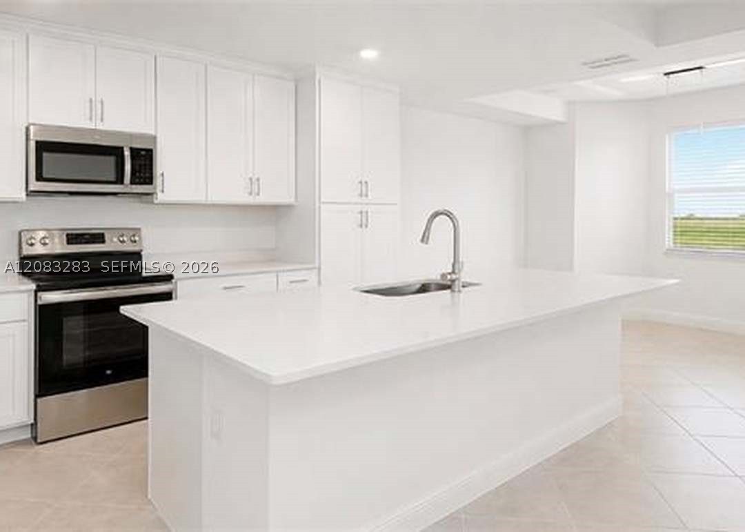 5651 Double Eagle Cir 4327 Property Photo 3