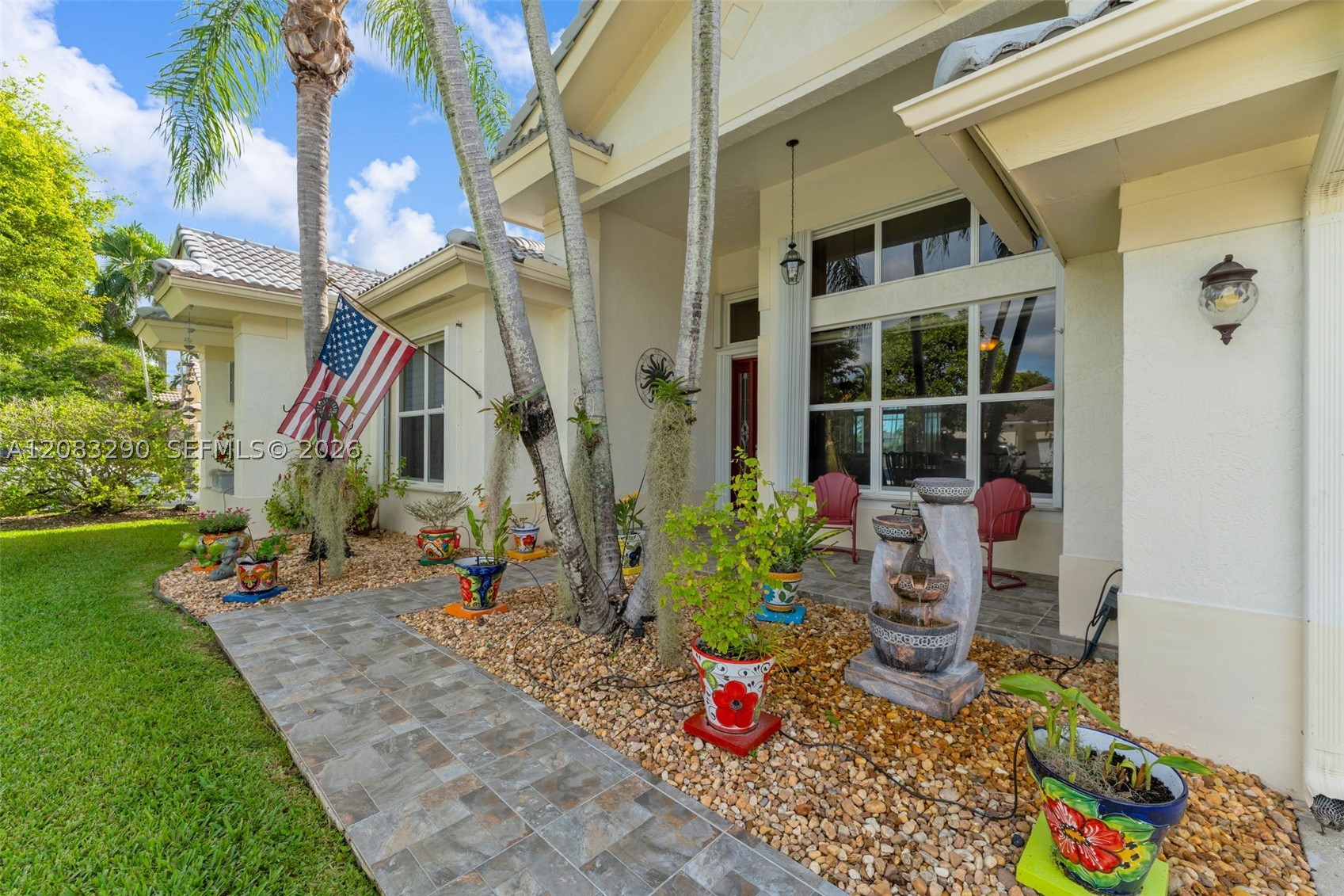 2825 Fairways Dr Property Photo 2