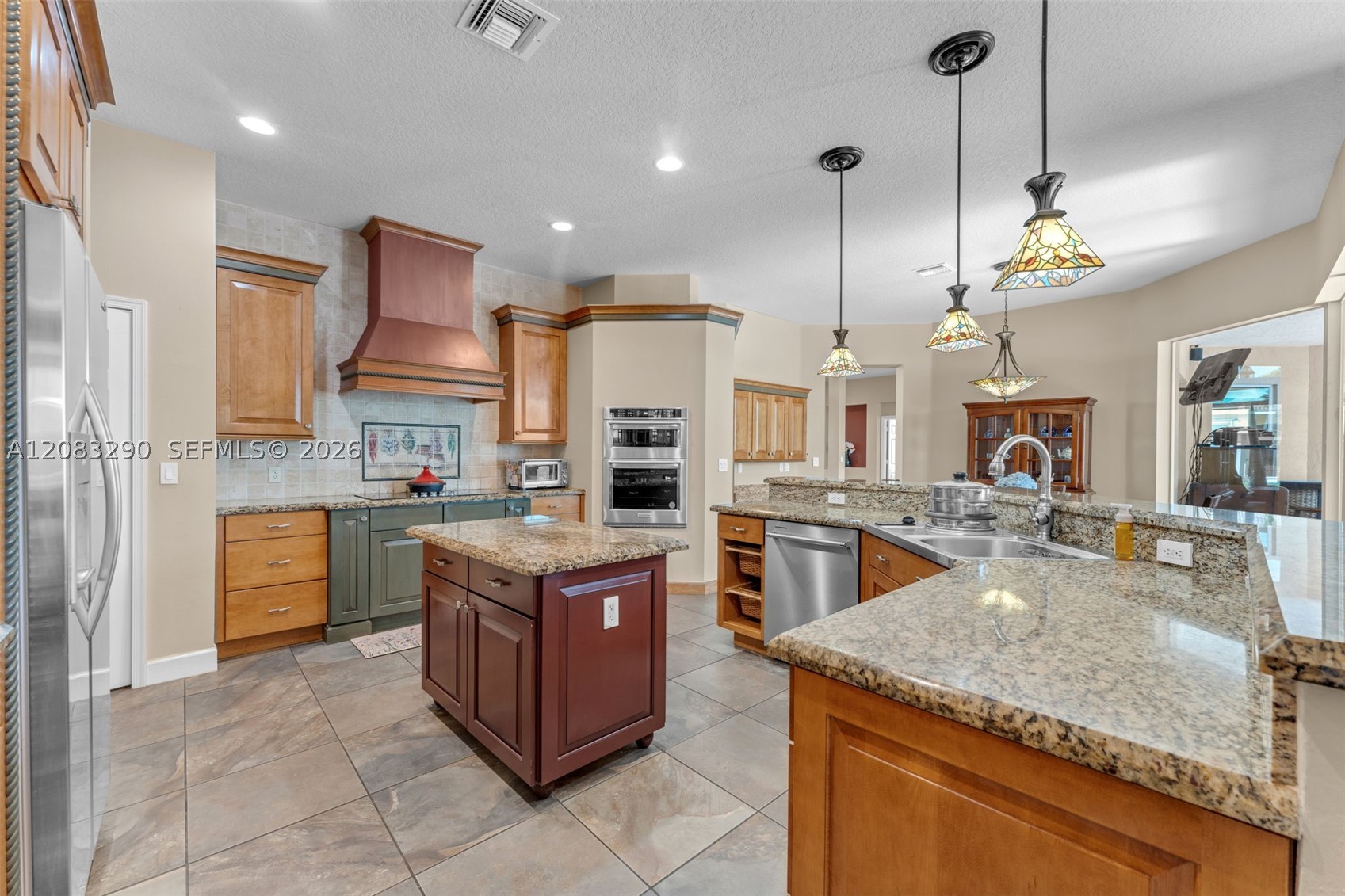 2825 Fairways Dr Property Photo 6