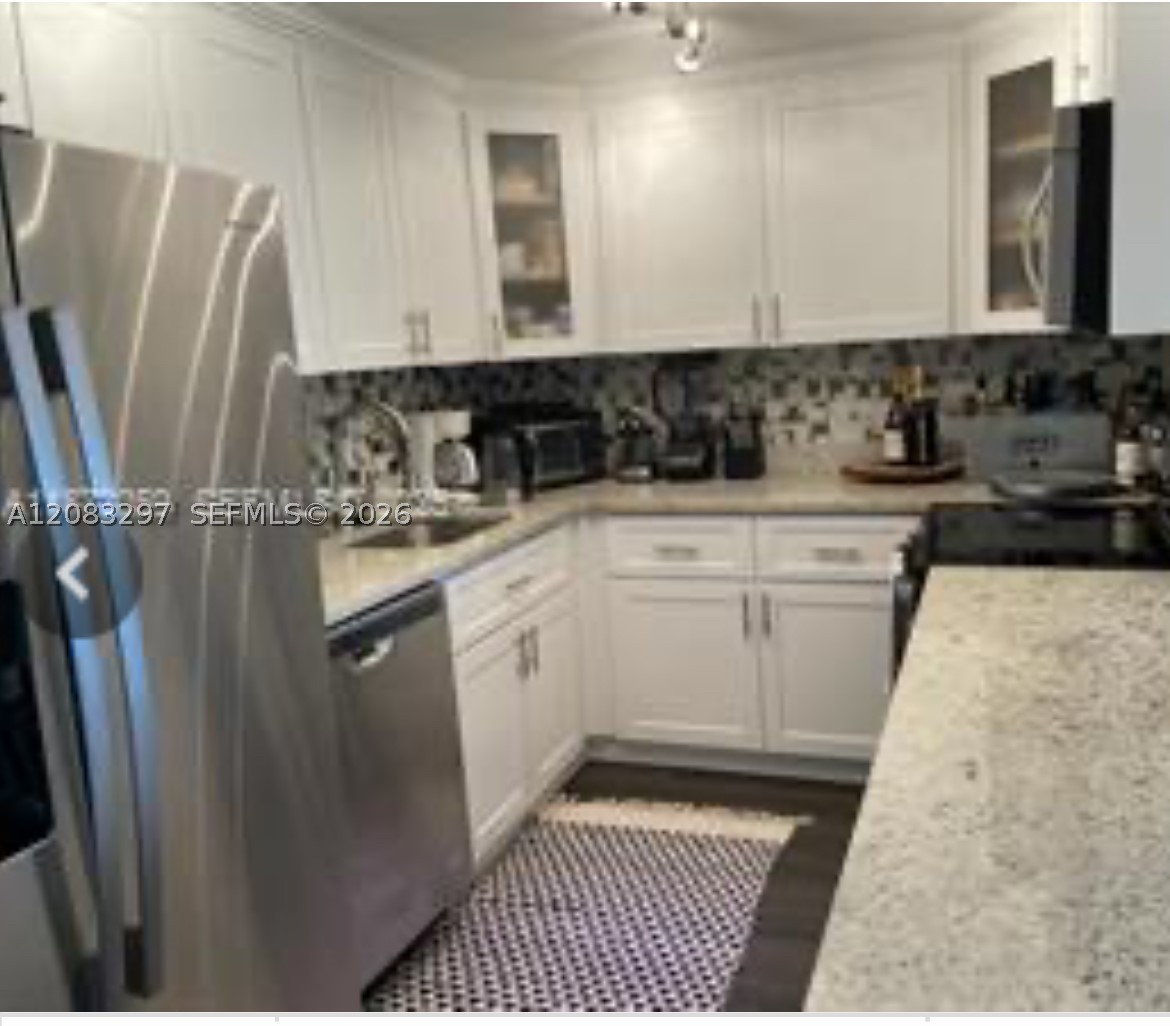 11111 Biscayne Blvd 4d Property Photo 2
