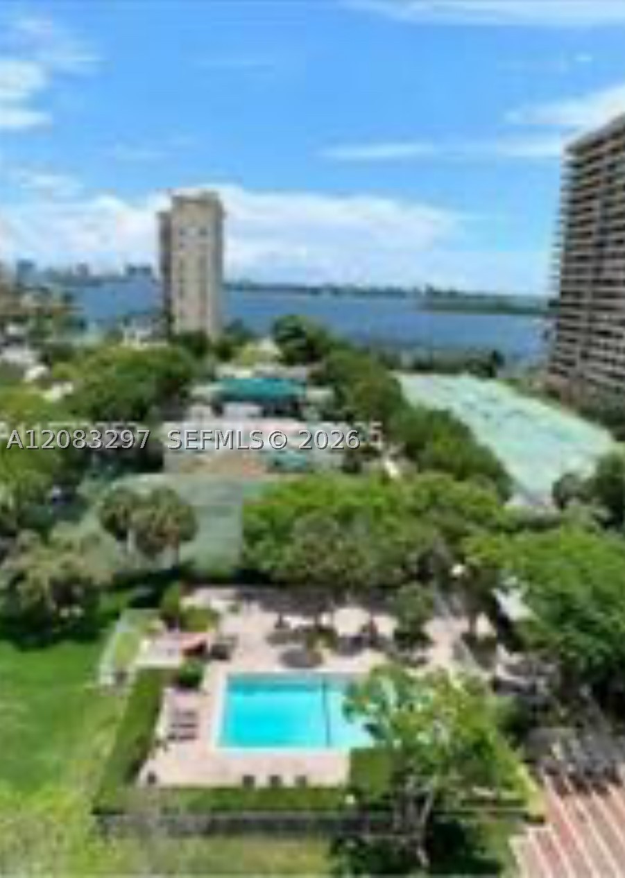 11111 Biscayne Blvd 4d Property Photo 3