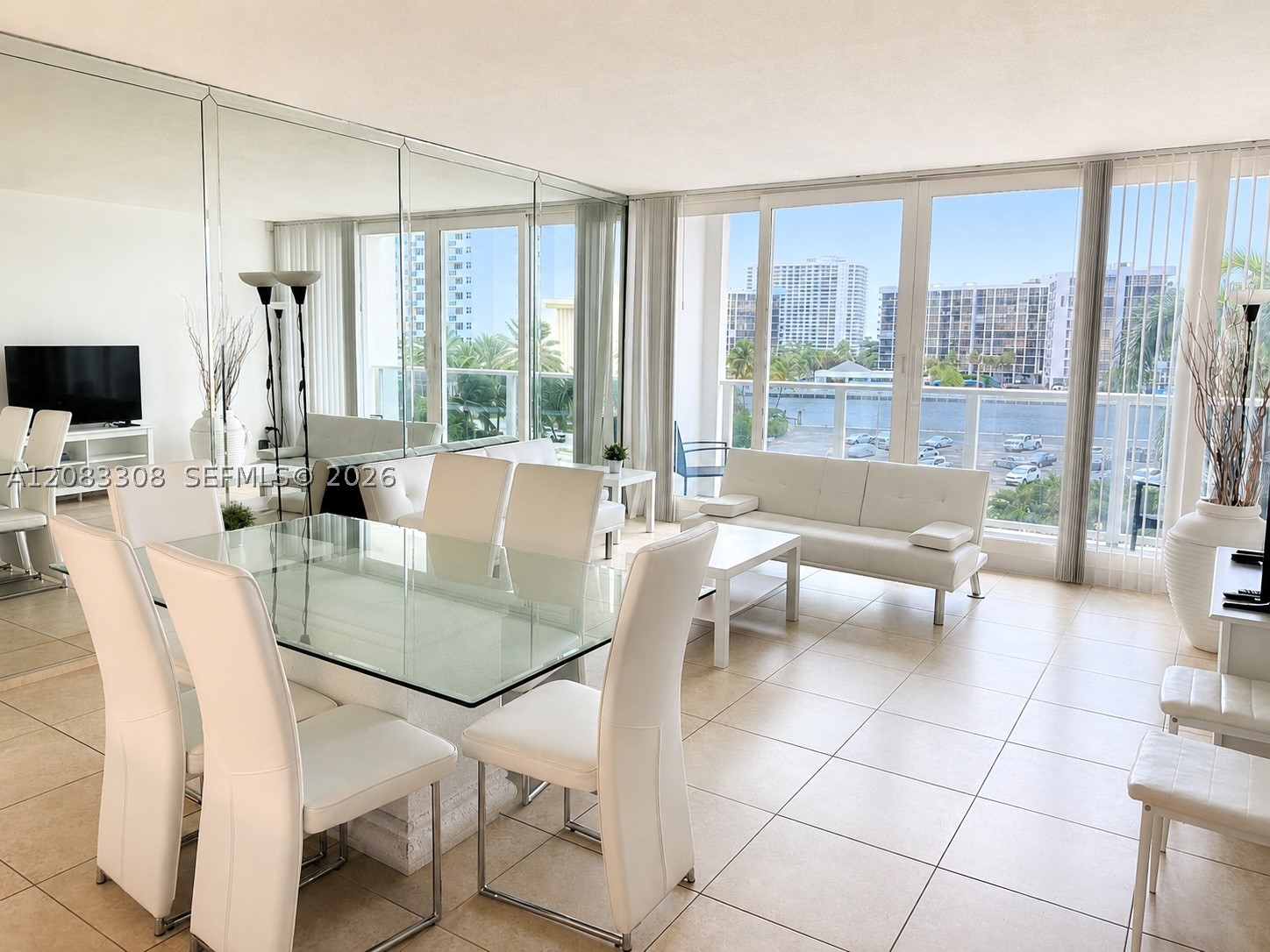 3505 S Ocean Dr 402 Property Photo 13