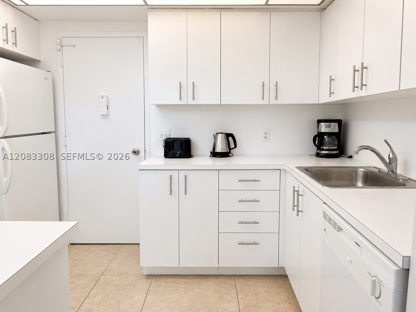 3505 S Ocean Dr 402 Property Photo 22