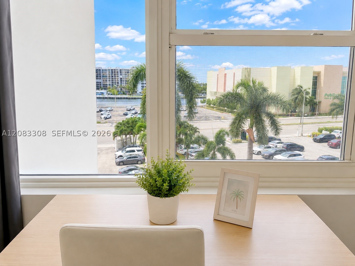 3505 S Ocean Dr 402 Property Photo 27