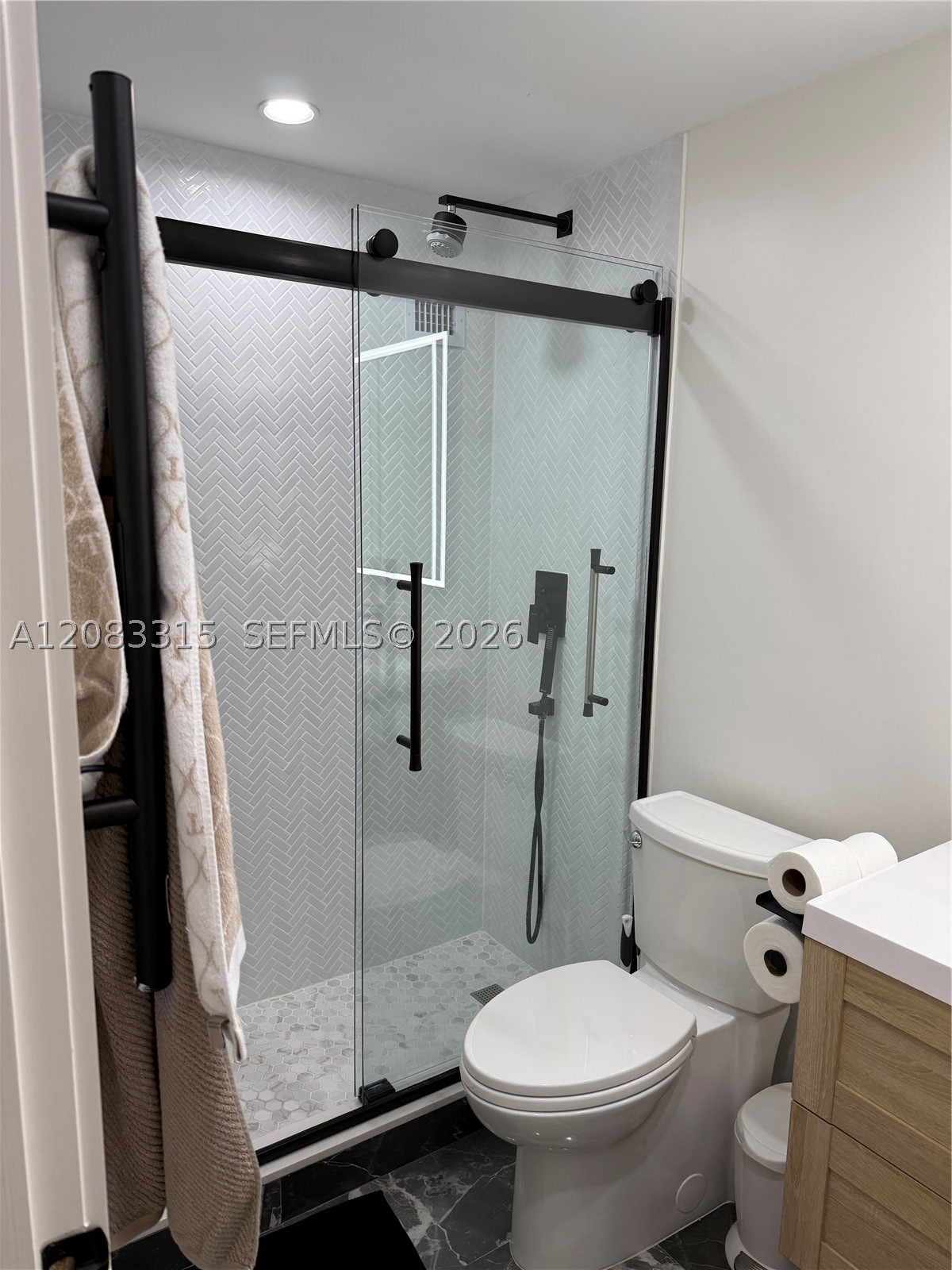 10185 E Collins Ave 822 Property Photo 17