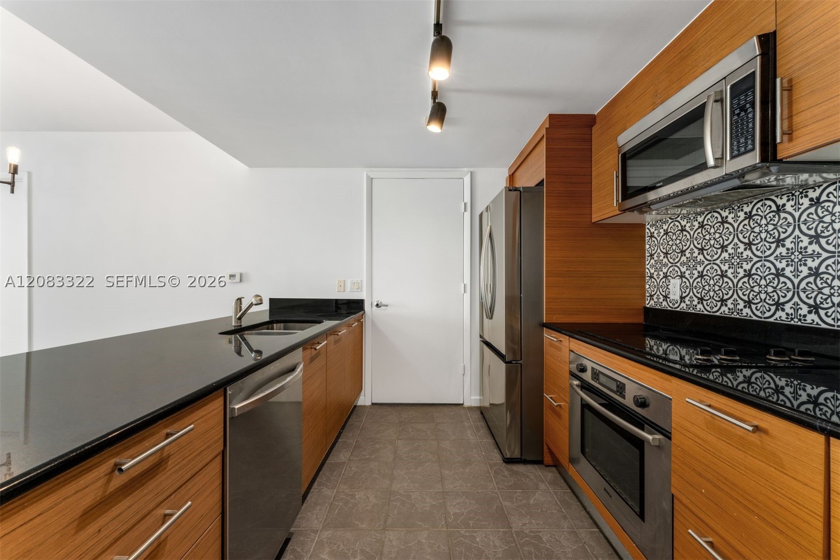 50 Biscayne Blvd 4704 Property Photo 5