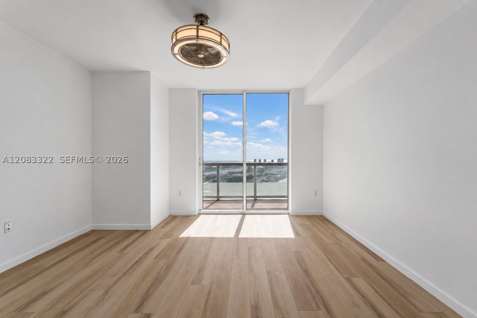 50 Biscayne Blvd 4704 Property Photo 14