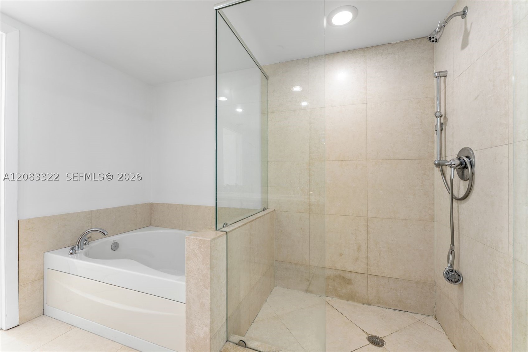 50 Biscayne Blvd 4704 Property Photo 18
