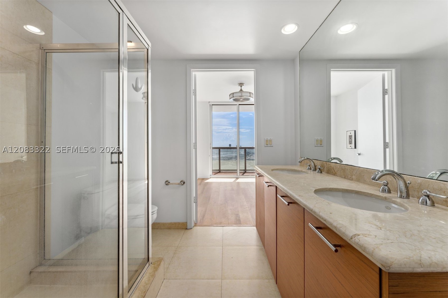 50 Biscayne Blvd 4704 Property Photo 24