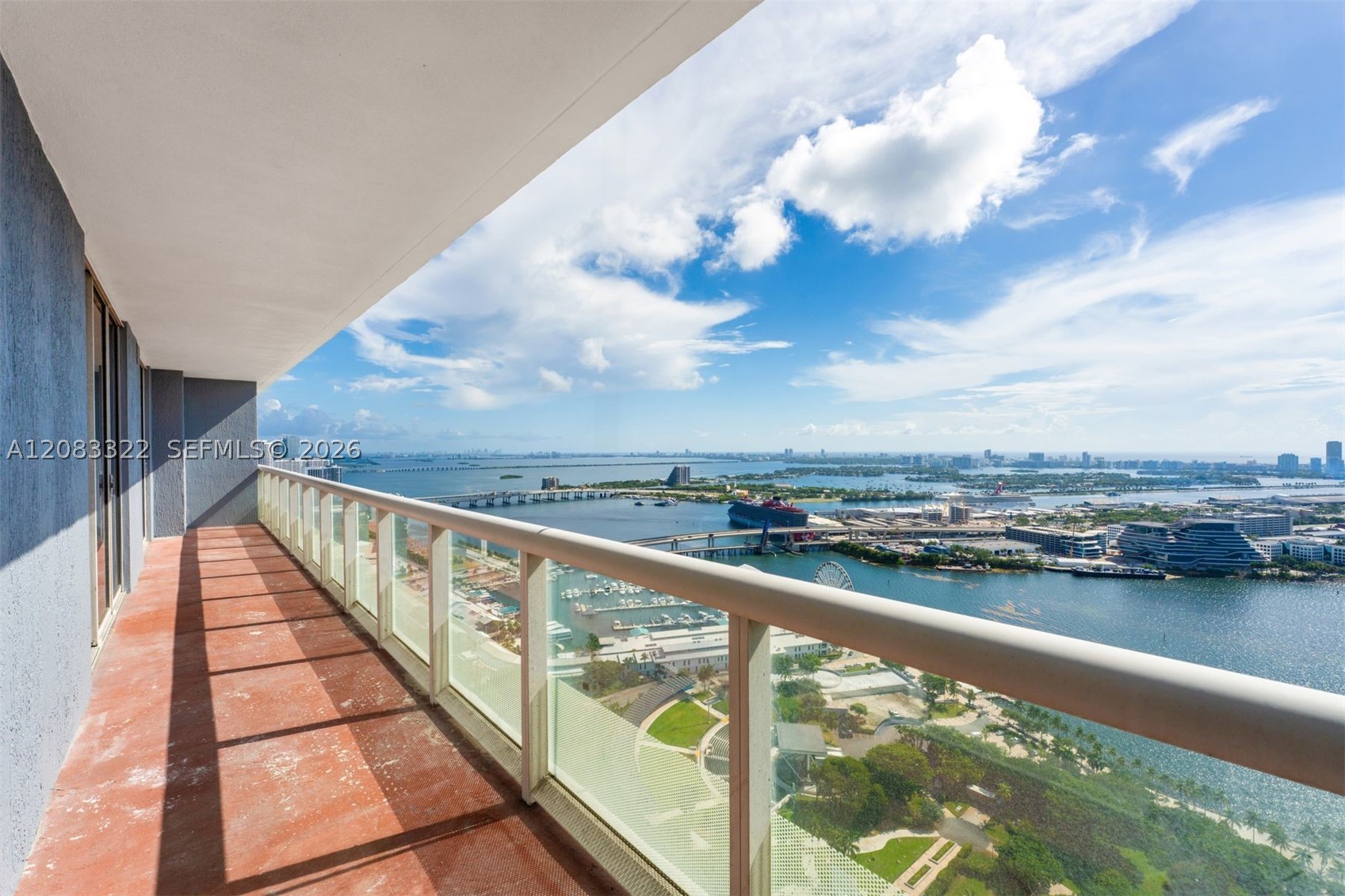 50 Biscayne Blvd 4704 Property Photo 28