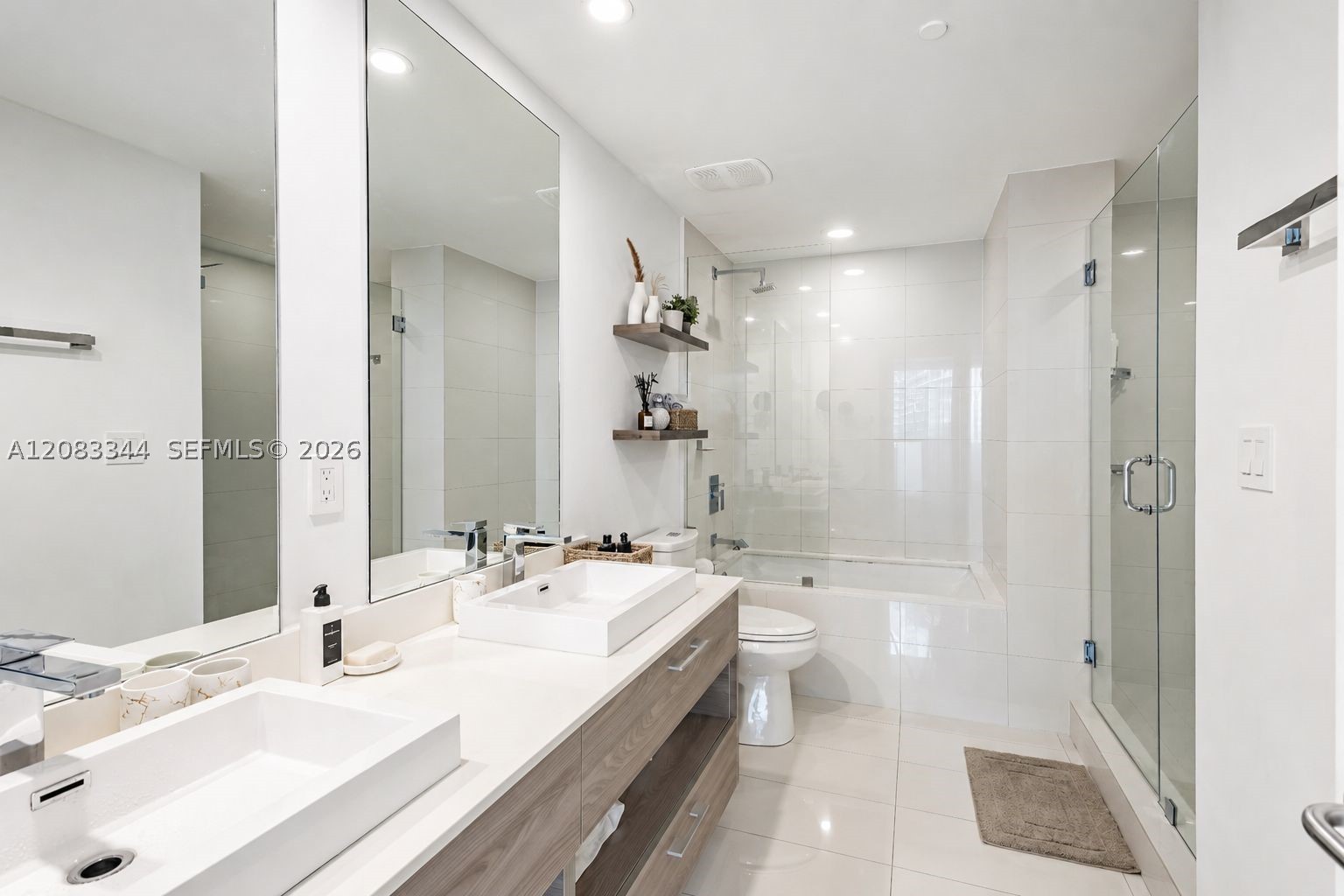 1300 S Miami Ave 2006 Property Photo 5