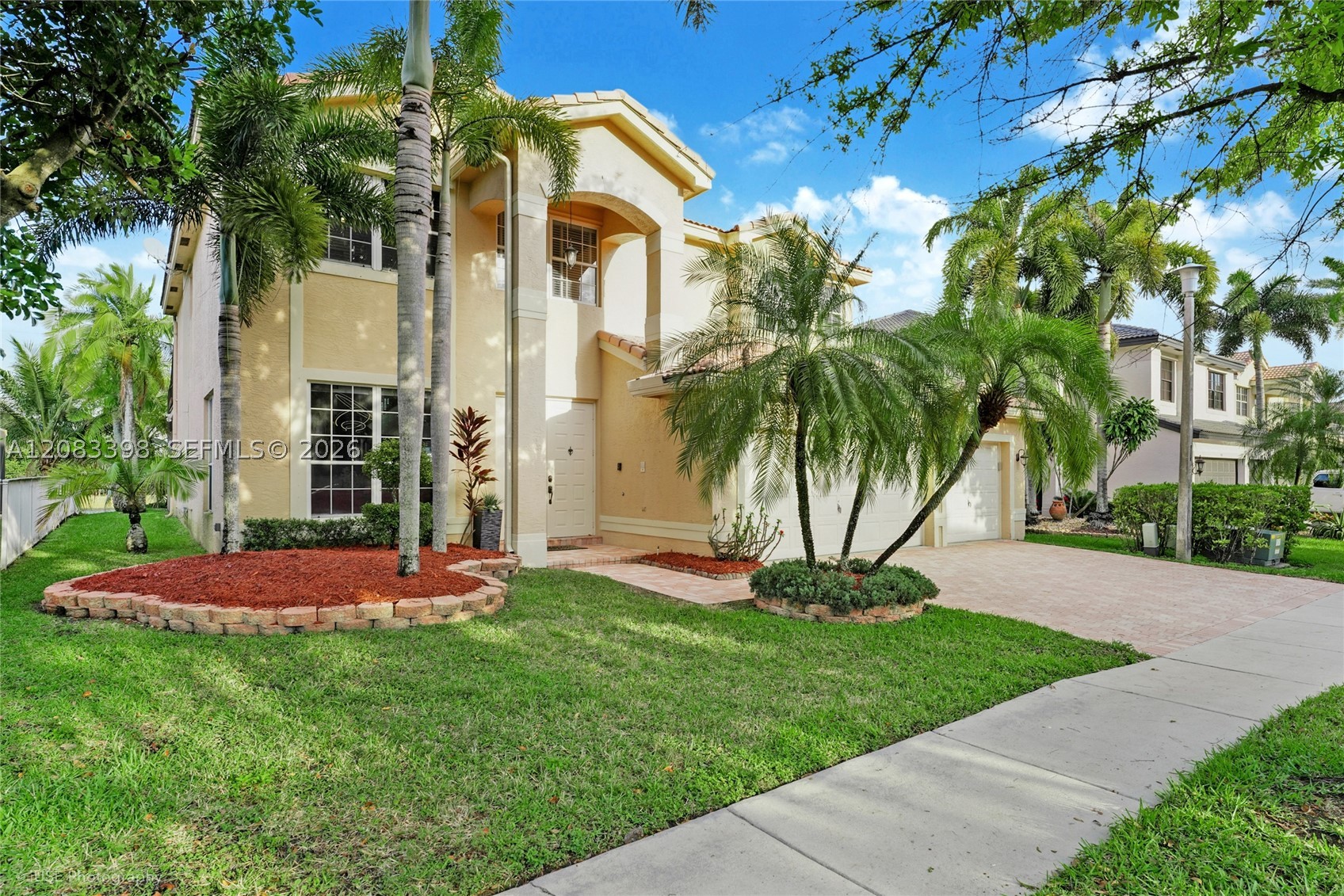 3181 SW 173rd Ter Property Photo 1