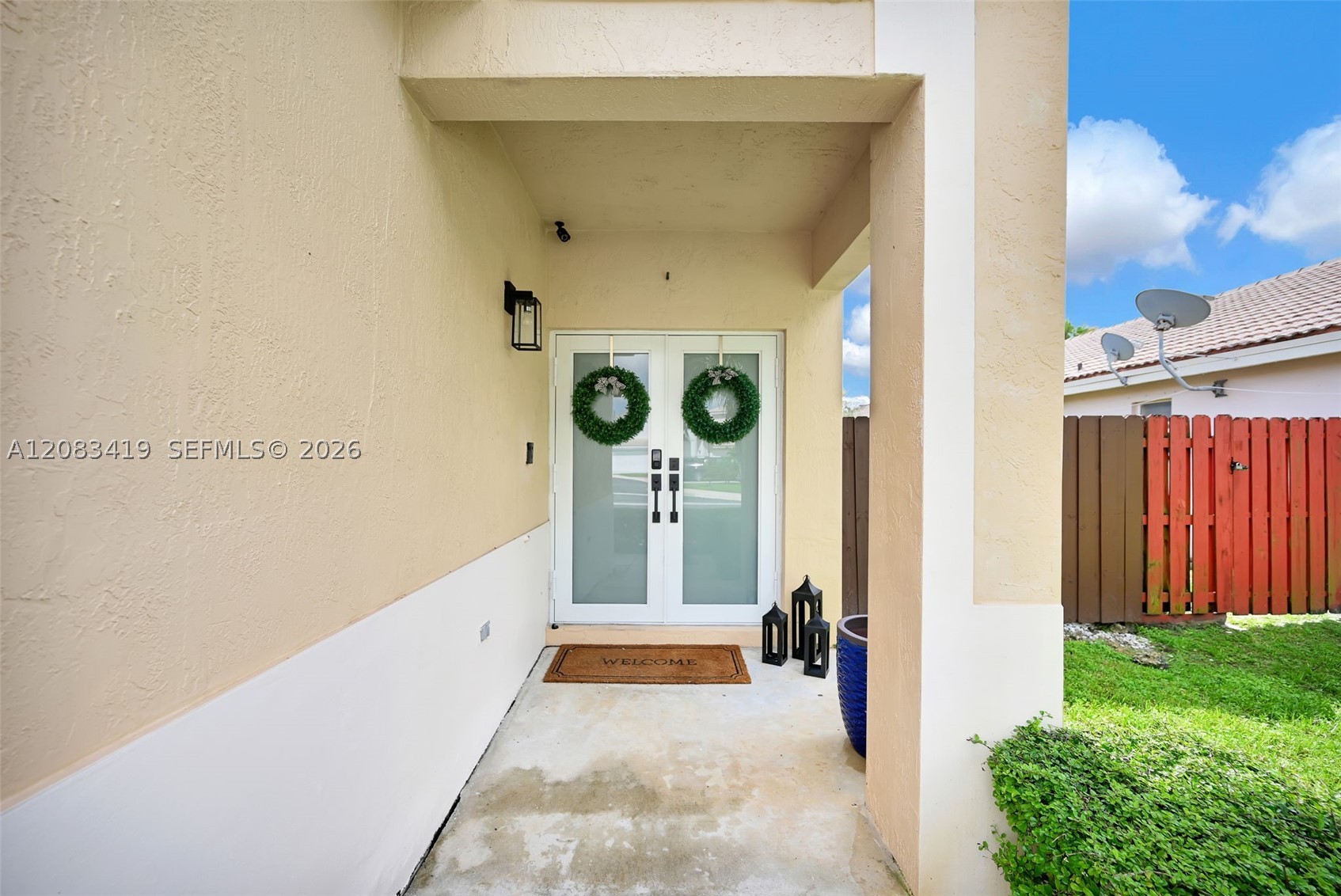 1375 Sw 105th Ave Property Photo 2