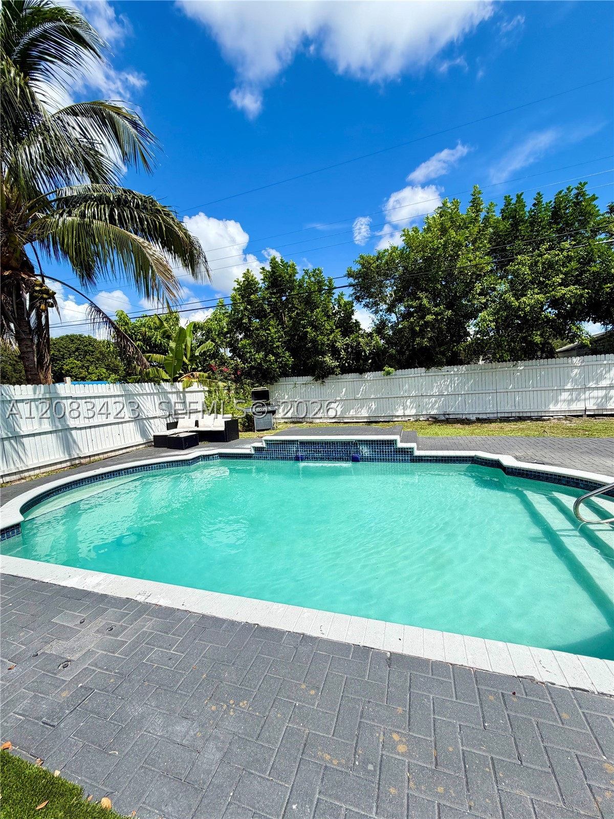 6781 Park St Property Photo 1
