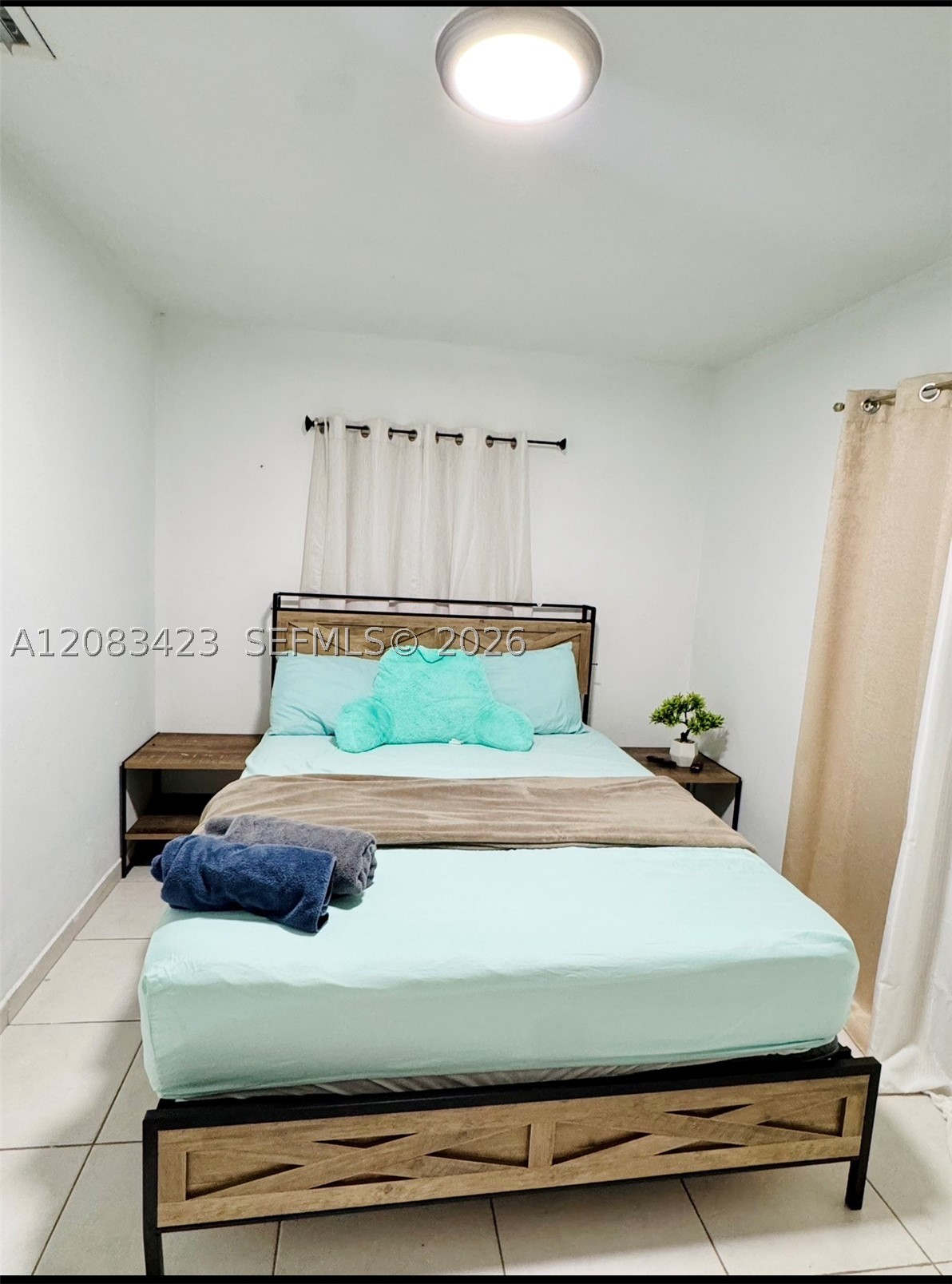 6781 Park St Property Photo 5