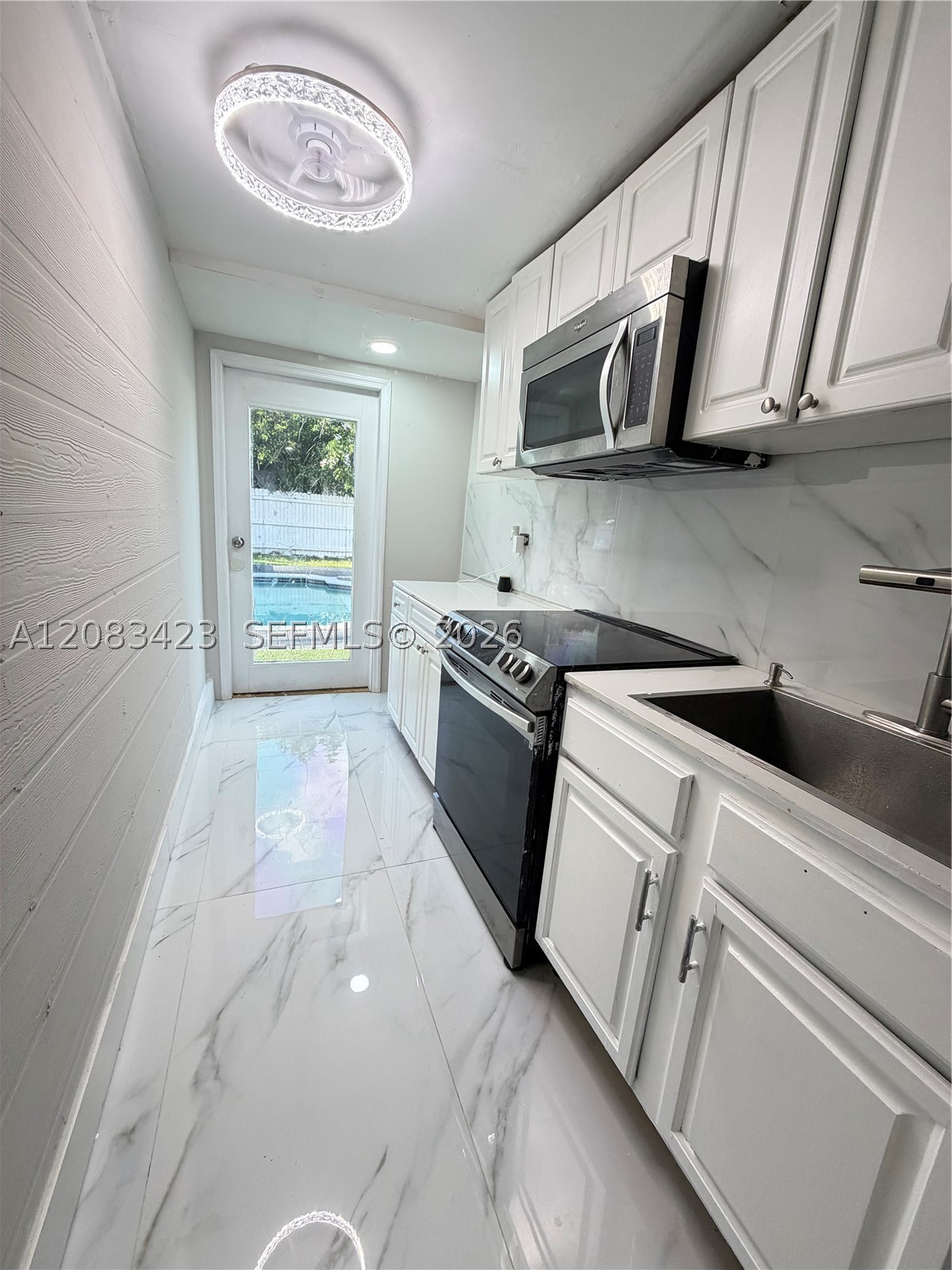6781 Park St Property Photo 15