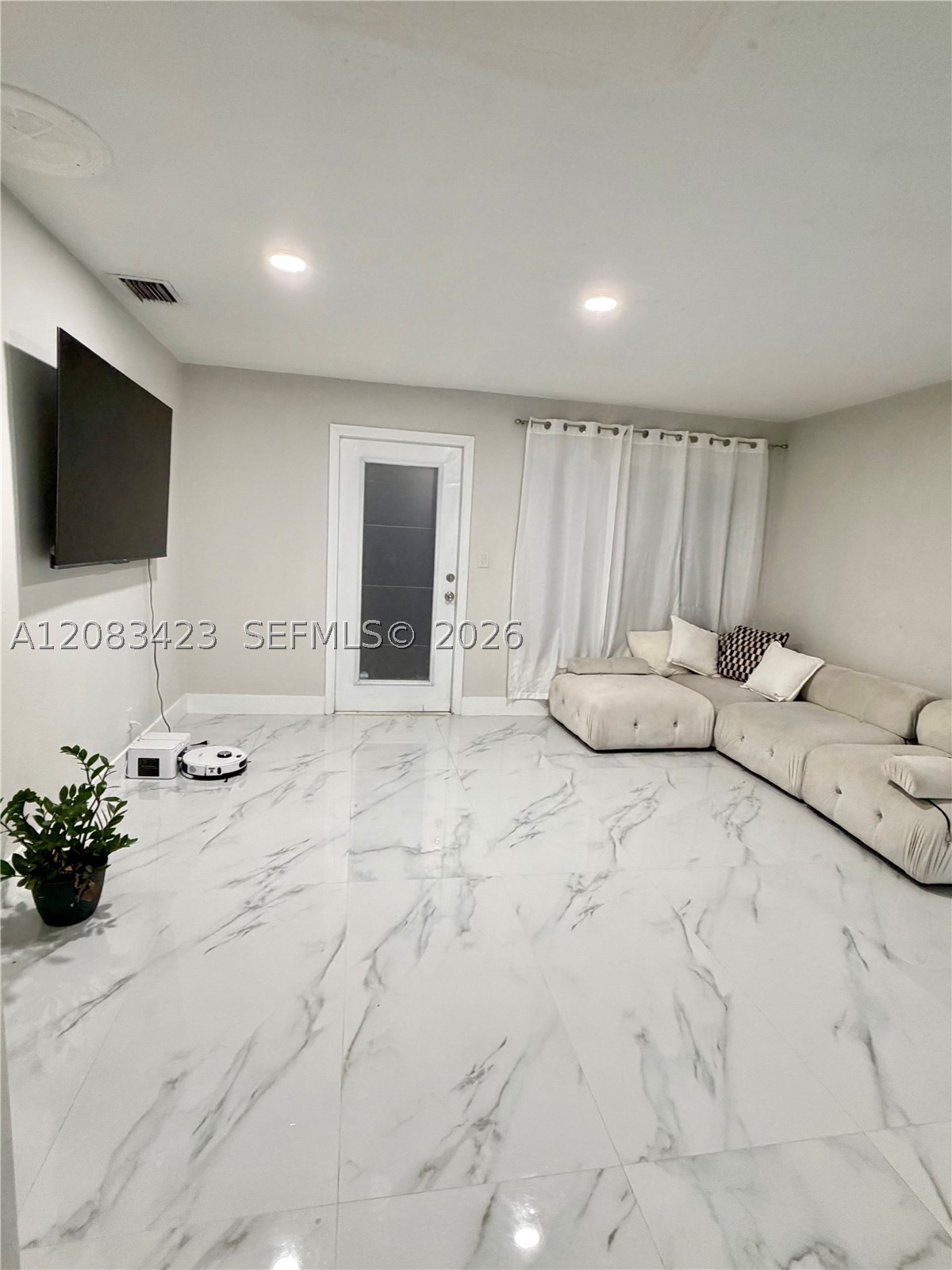 6781 Park St Property Photo 16