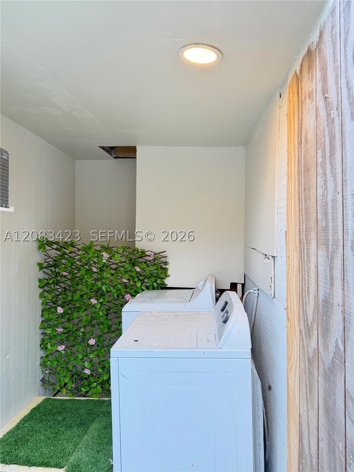 6781 Park St Property Photo 17