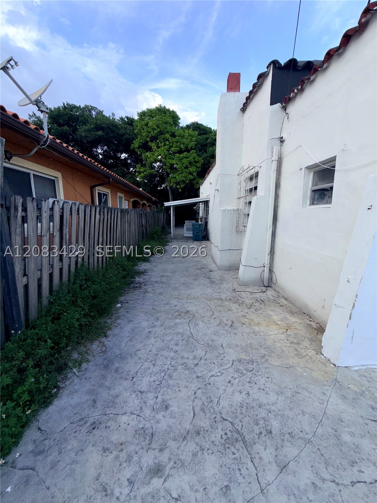 1829 Nw 5th St Property Photo 4