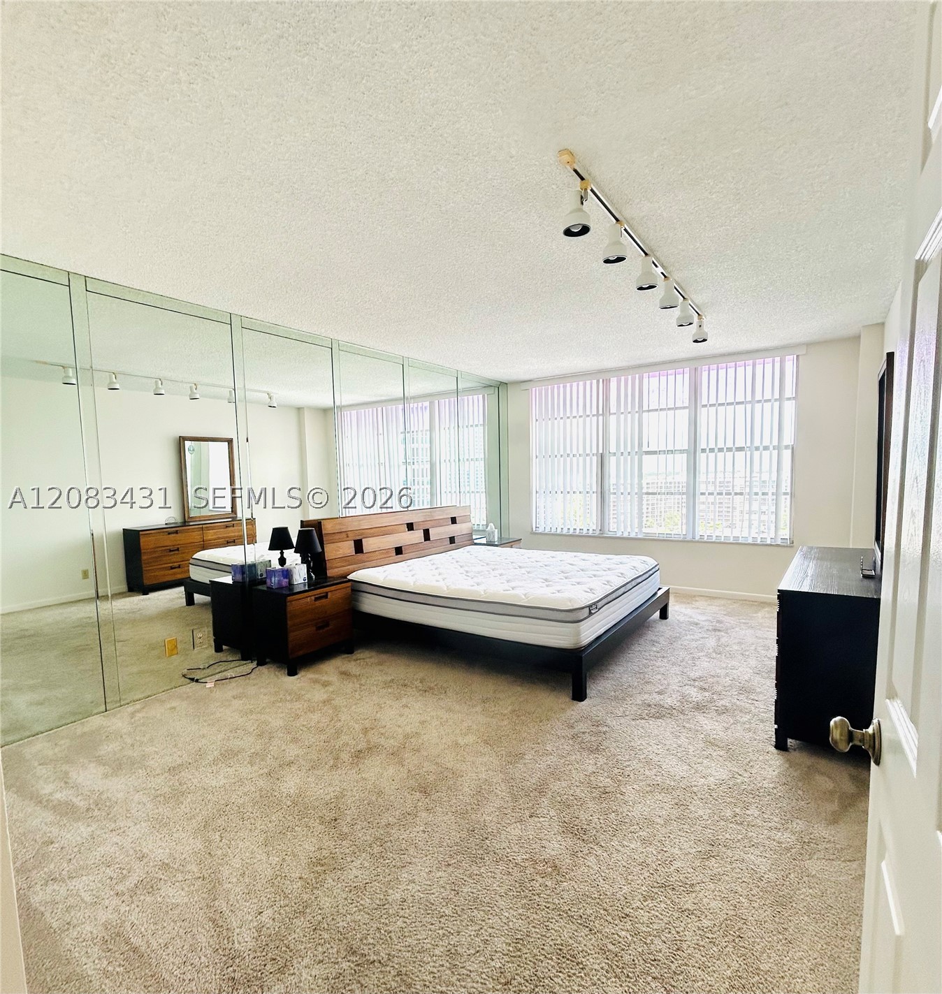 3800 S Ocean Dr 1404 Property Photo 7