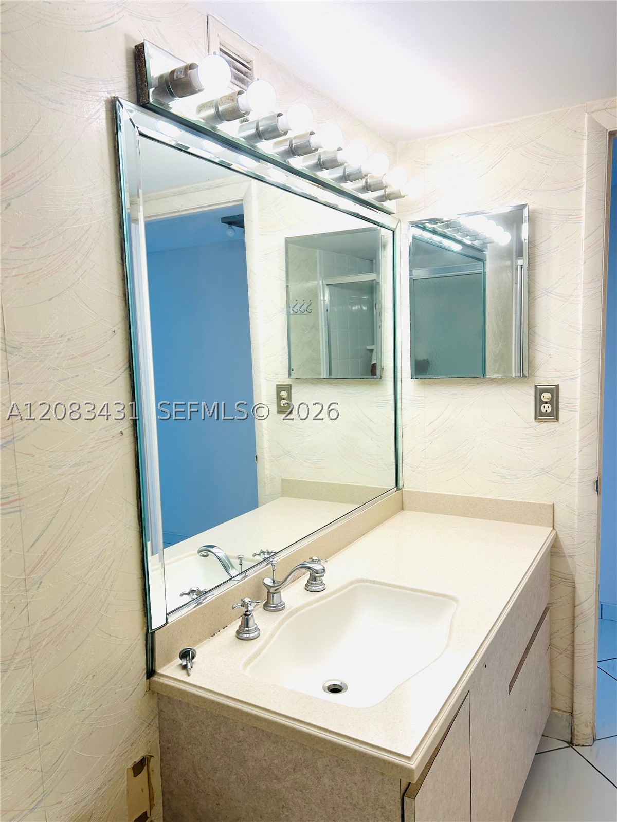 3800 S Ocean Dr 1404 Property Photo 9