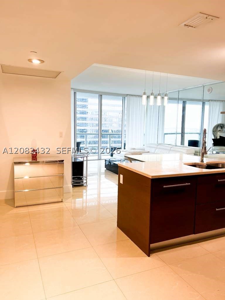 495 Brickell Ave 2611 Property Photo 4