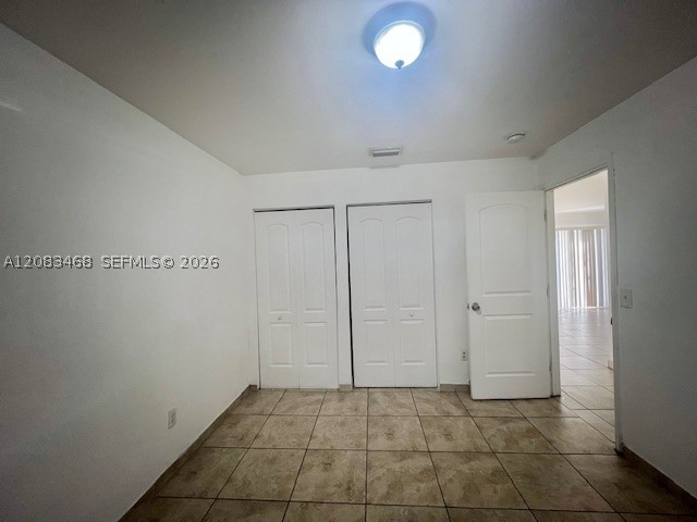 2746 Johnson St W Property Photo 11