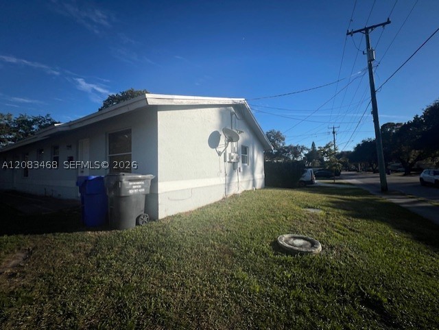 2746 Johnson St W Property Photo 22