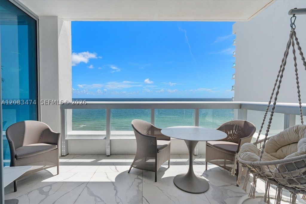 6899 Collins Ave 1008 Property Photo 2