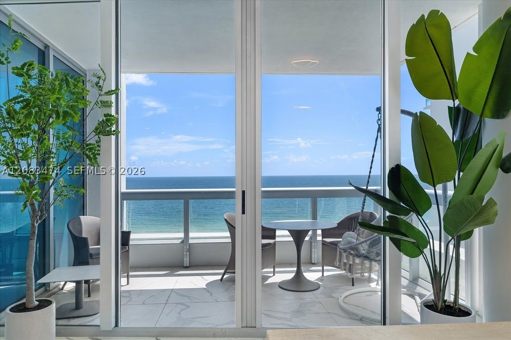 6899 Collins Ave 1008 Property Photo 10