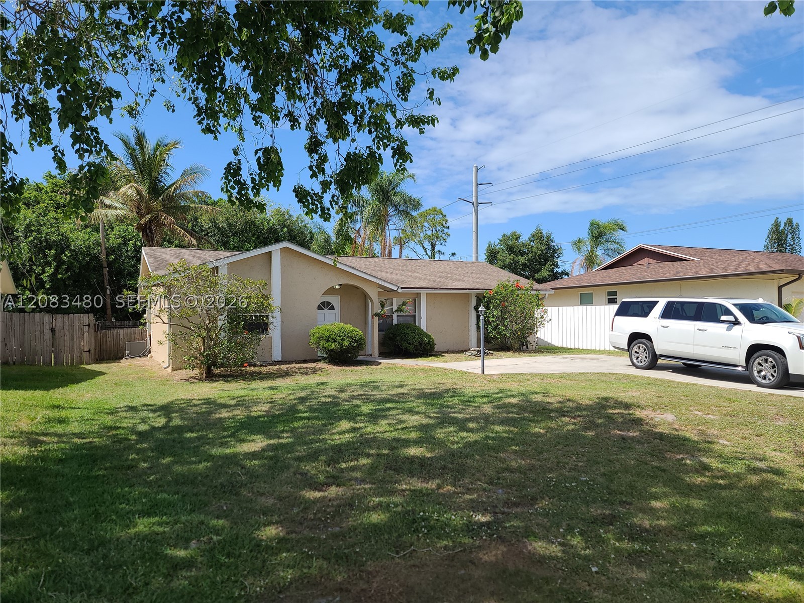 3013 SE Bamboo St Property Photo 1
