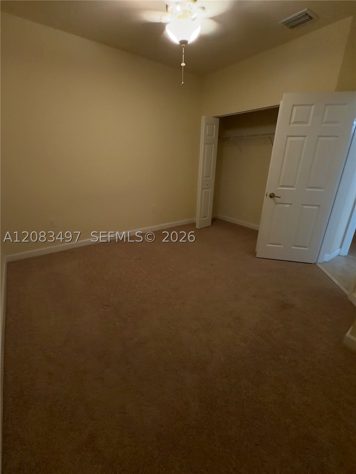 140 Ne 28th Ter Property Photo 3