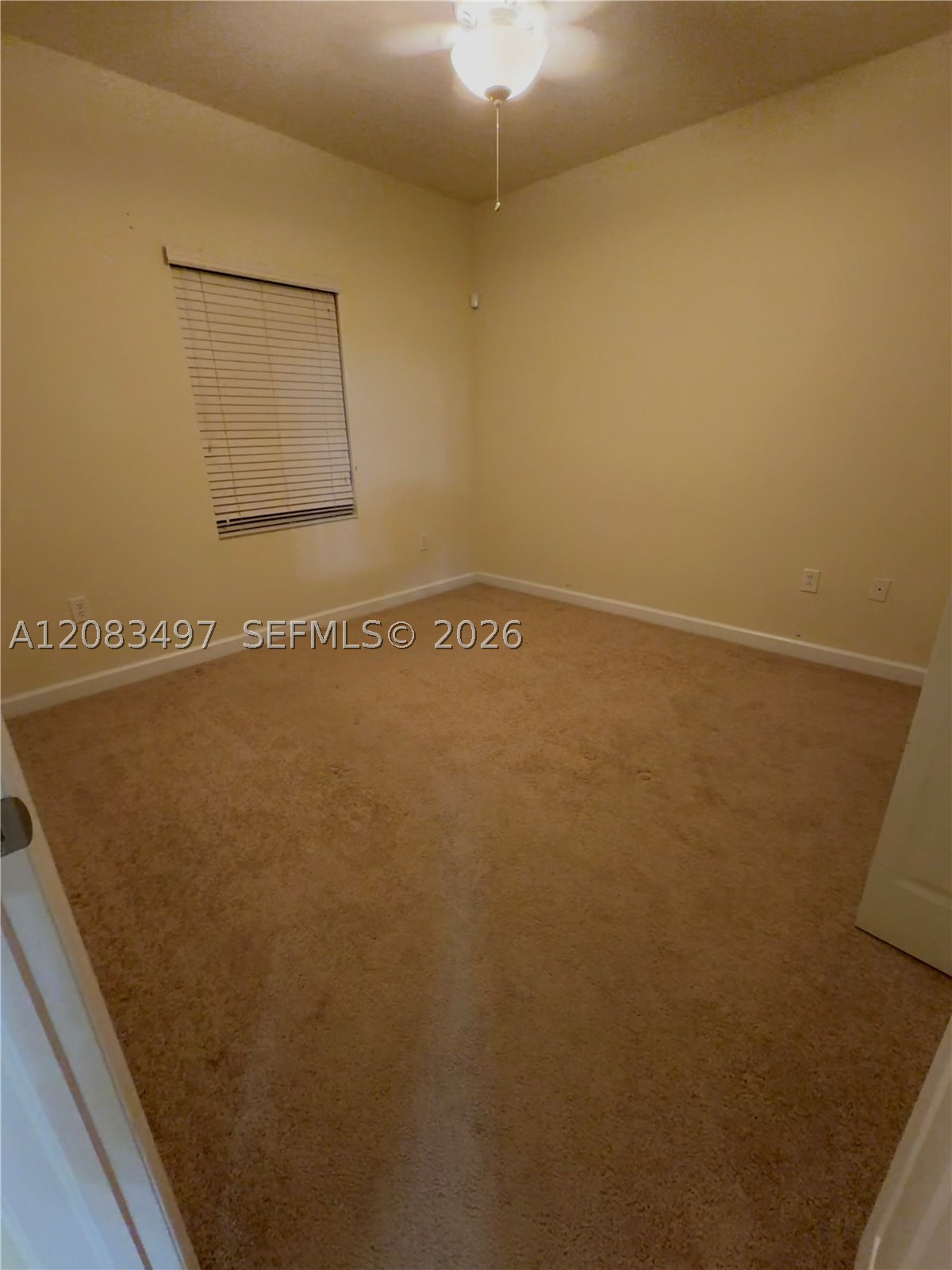 140 Ne 28th Ter Property Photo 6