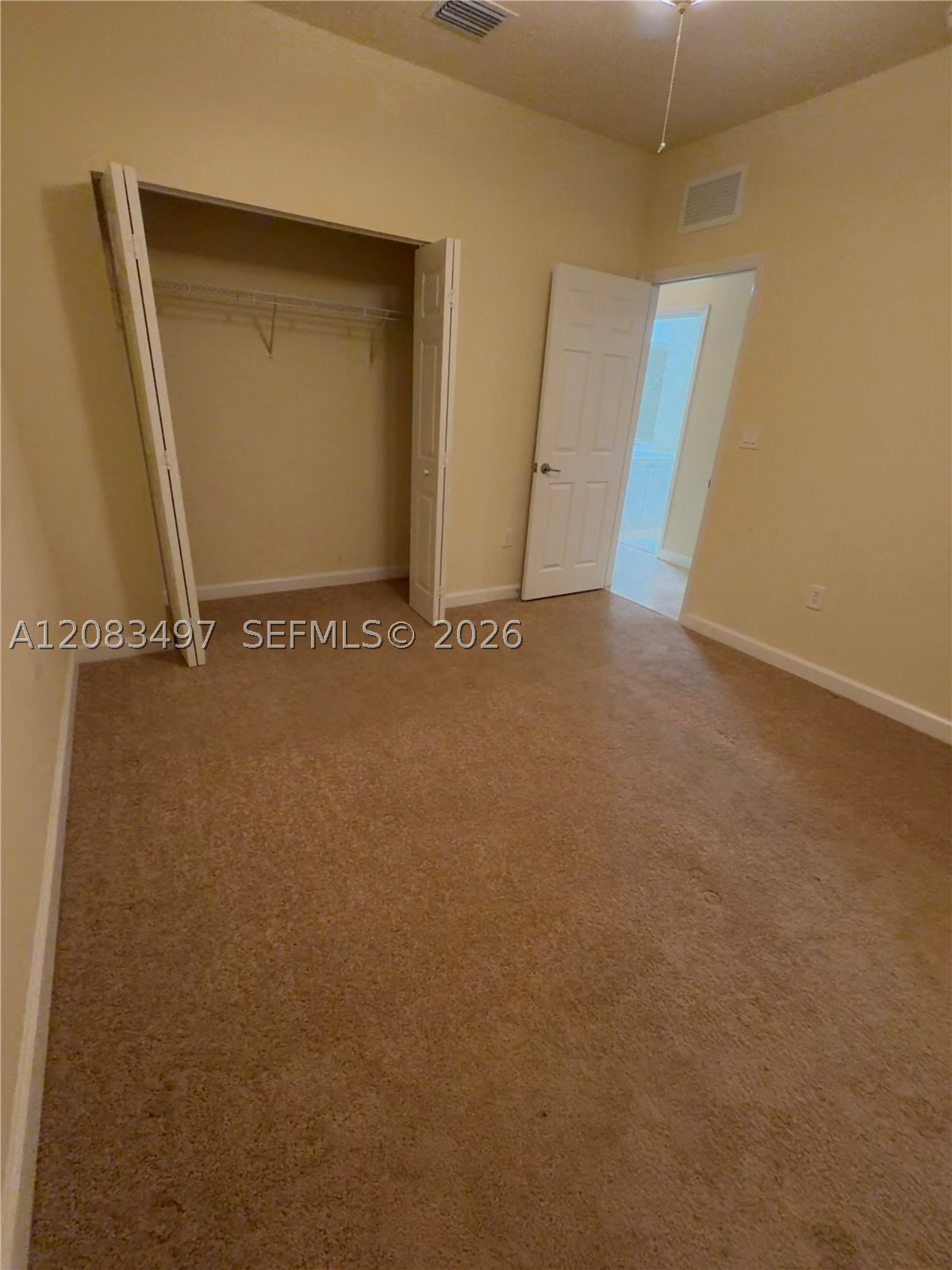 140 Ne 28th Ter Property Photo 8