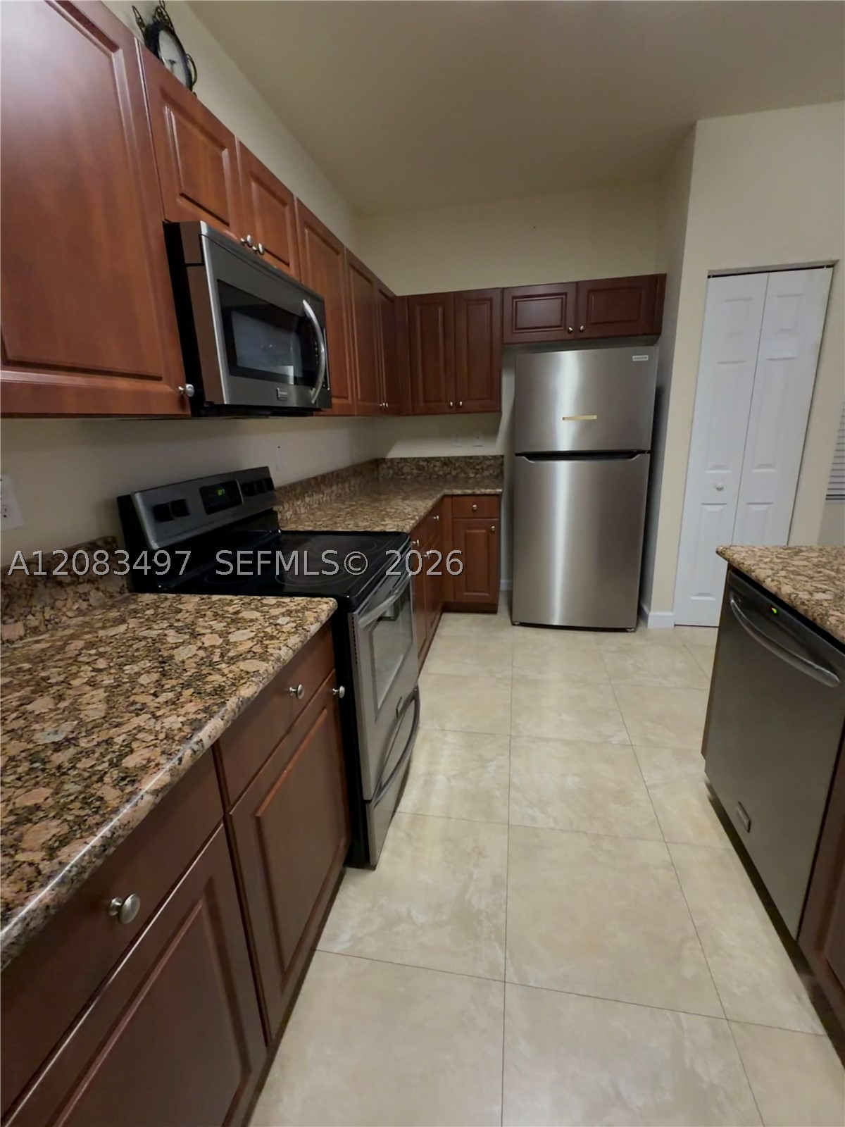 140 Ne 28th Ter Property Photo 22