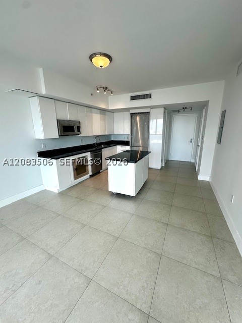92 Sw 3rd St 1107 Property Photo 6