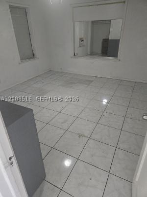 2215 Fillmore St B Property Photo 4
