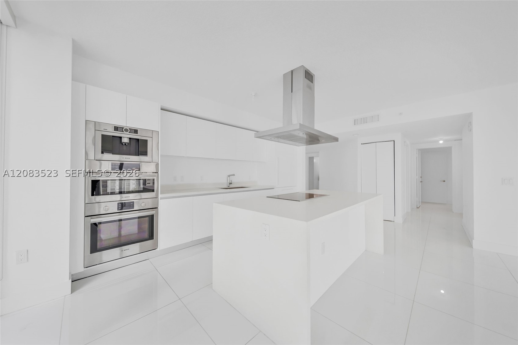 300 Sunny Isles Blvd 4-701 Property Photo 4