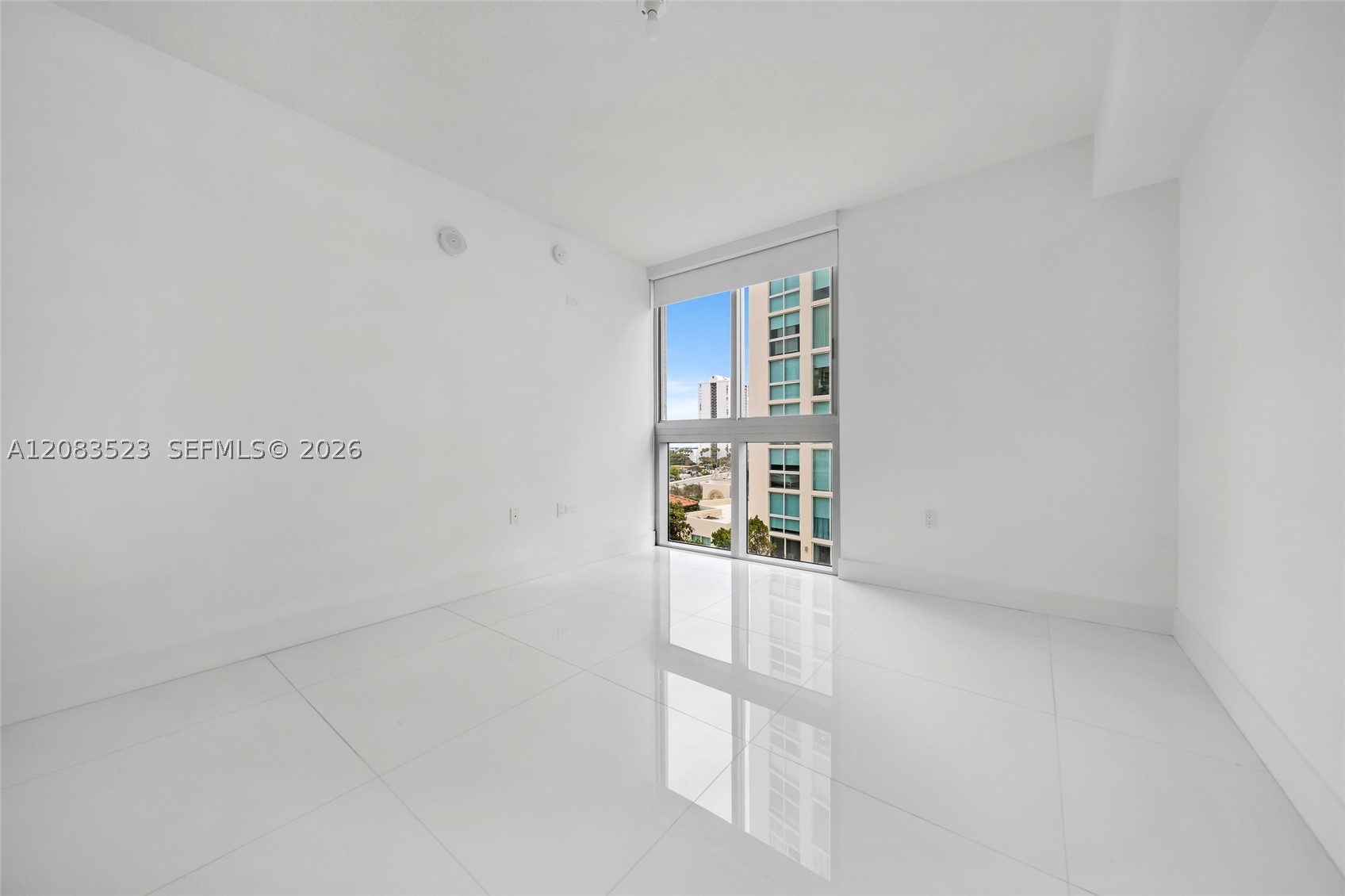 300 Sunny Isles Blvd 4-701 Property Photo 19